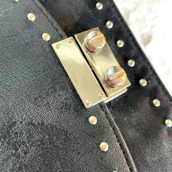 Crossbody Purse with PadLock - Picture 3 of 7